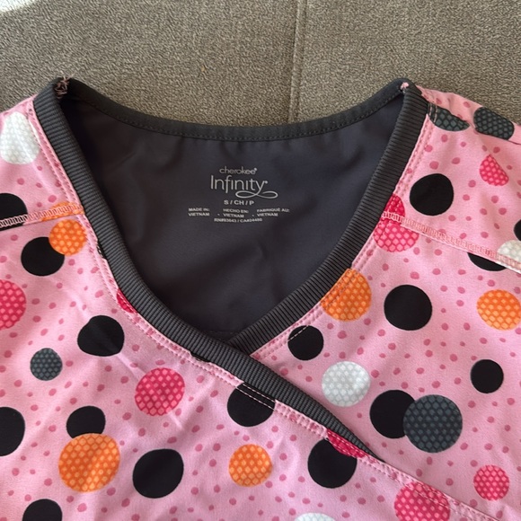 Scrub Top Cherokee Infinity size S - Picture 2 of 3